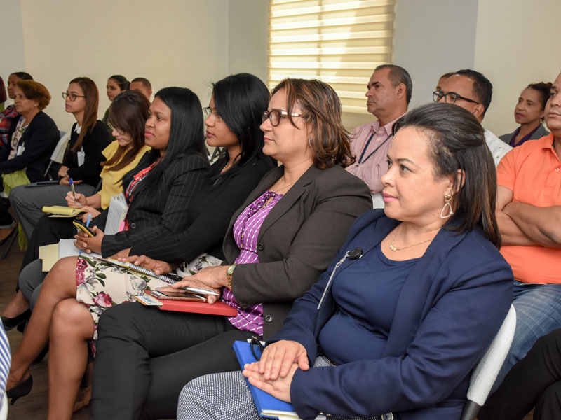 Dirección General de Jubilaciones y Pensiones imparte charla “Seguros Funerarios INAVI”
