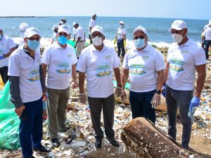 DGJP realiza jornada de limpieza de costas