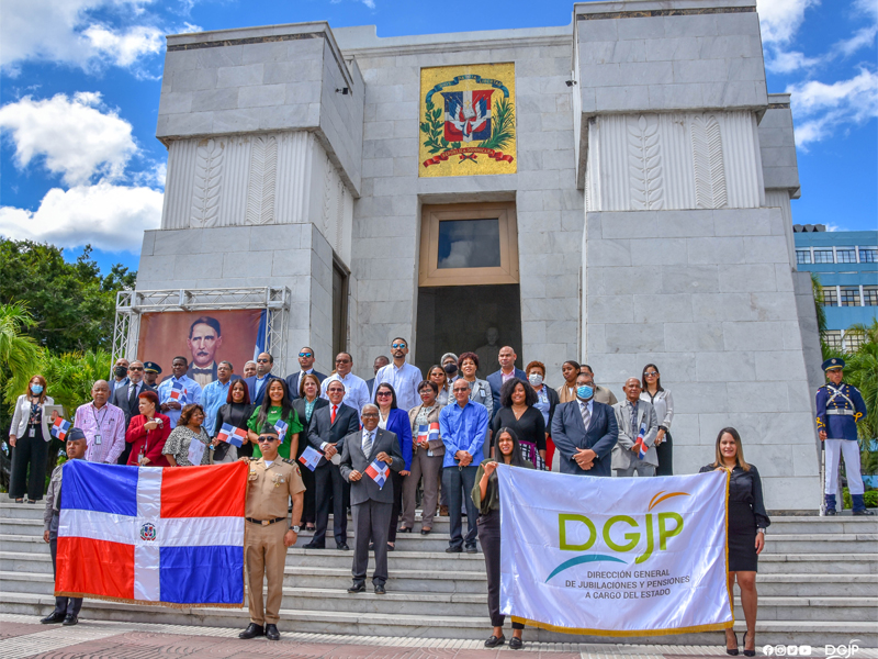 DGJP deposita ofrenda floral en el Altar de la Patria con motivo del 178 aniversario de la Independencia Nacional