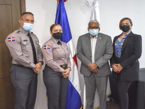 Director de Pensiones recibe visita de miembros del Comité de Retiro de la Policía Nacional.