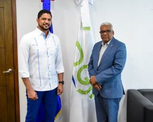 El director General de Jubilaciones y Pensiones, licenciado Juan Rosa, recibió en la mañana de este jueves al diputado por la provincia de San Cristóbal, Gustavo Lara.