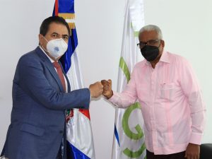 El director General de Jubilaciones y Pensiones, licenciado Juan Rosa recibió en la mañana de este martes al senador por la Provincia de Santo Domingo, Milciades Franjul.