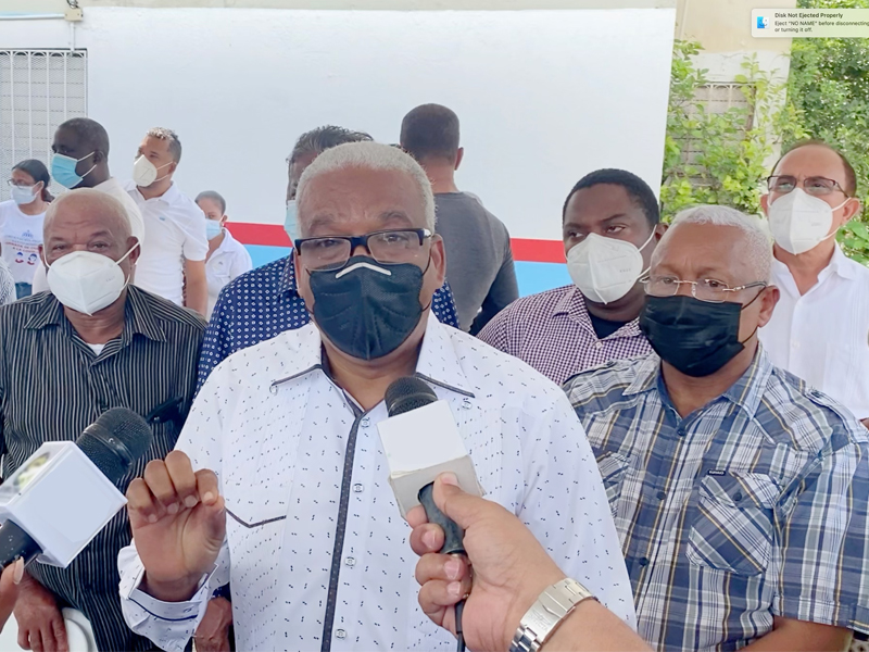 El director General de Jubilaciones y Pensiones, licenciado Juan Rosa, calificó de exitosa la Jornada Nacional de Vacunación que fue realizada durante cuatro días consecutivos en Santo Domingo Norte y a la que dio apoyo la institución que dirige.