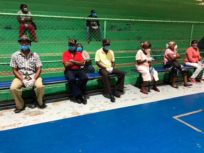 Directores de la DGJP y la DIGEPEP supervisan el pago de pensiones solidarias en San Cristóbal.