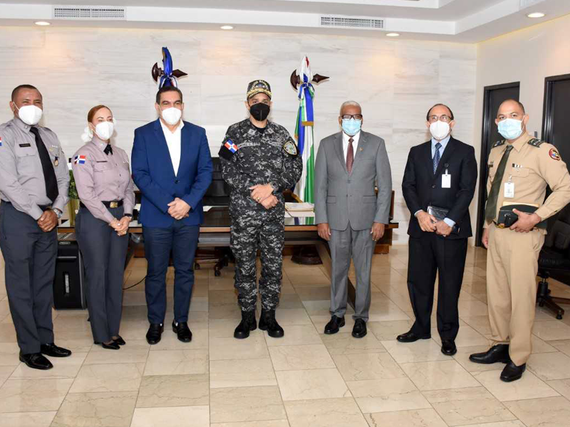 Director de DGJP Juan Rosa sostuvo encuentro con el director general de la Policía Nacional Director de DGJP Juan Rosa sostuvo encuentro con el director general de la Policía Nacional