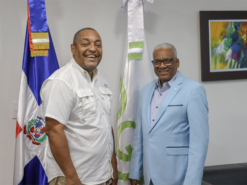 Licenciado Juan Rosa recibe visita de alcalde Santo Domingo Oeste