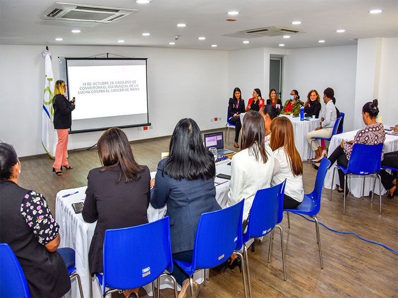 Colaboradoras de la DGJP reciben charla sobre el Cáncer de mama