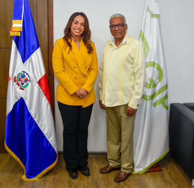 Director de la DGJP recibe visita de cortesía de la diputada Betty Gerónimo