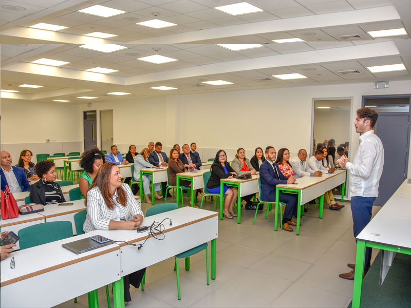 Colaboradores de la Dirección General de Jubilaciones y Pensiones reciben certificado del diplomado en Gestión de Proyectos