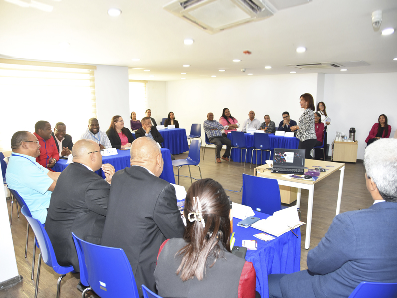 La Dirección General de Jubilaciones y Pensiones, finalizó con éxitos el curso taller Competencias Gerenciales, dirigido al personal de supervisión, directores, encargados y coordinadores de las diferentes áreas departamentales, con el propósito de brindar a los colaboradores las herramientas necesarias para fortalecer su liderazgo y promover el crecimiento de sus equipos de trabajo.