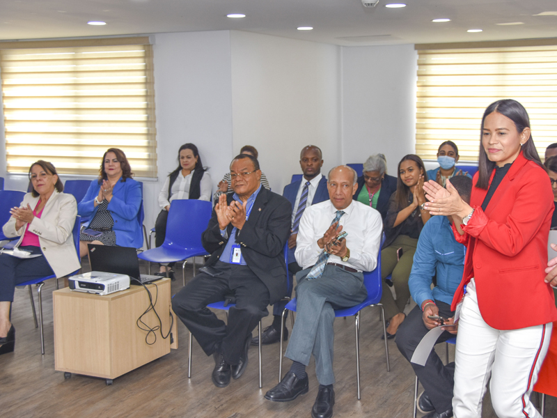 DGJP reconoce a colaboradores