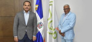 Cónsul Miguel Vásquez Peña realizó una visita de cortesía al director general de Jubilaciones y Pensiones.