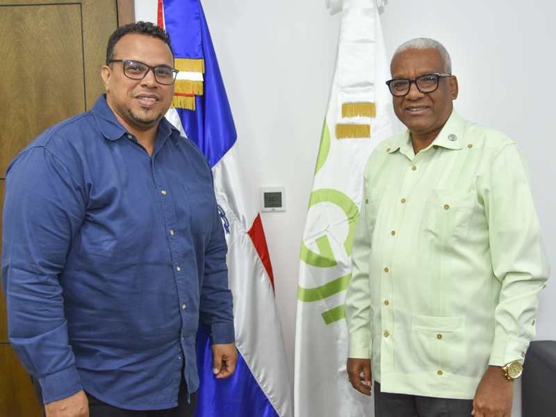 Licenciado Juan Rosa, recibió la visita de cortesía del diputado por el municipio Santo Domingo Norte, Alex Lara.