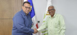 Licenciado Juan Rosa, recibió la visita de cortesía del diputado por el municipio Santo Domingo Norte, Alex Lara.