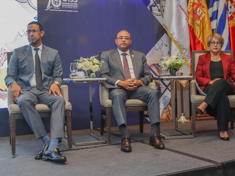 El subdirector de la Dirección de Jubilaciones y Pensiones a Cargo del Estado (DGJP), licenciado Felix Joel Almonte, destacó la excelente labor que ha realizado el director general de la institución, licenciado Juan Rosa durante la presente gestión de Gobierno del presidente Luis Abinader.