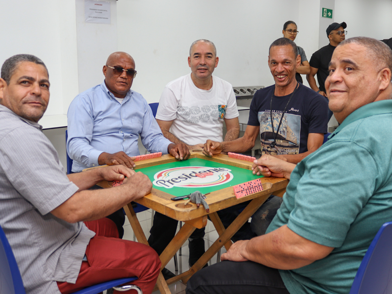 Con motivo del Dia de los Padres, la Dirección General de Jubilaciones y Pensiones a Cargo del Estado, celebró ese importante día para rendir homenaje a los padres que forman parte de la institución. 