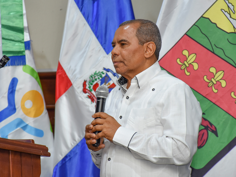 En el taller, encabezado por el director de Aseguramiento en Salud para el Régimen Subsidiado (DARS), doctor Aris Palmero en representación del doctor Jesús Feris Iglesias, Superintendente de la SISALRIL, se expusieron temas sobre los Derechos y Deberes otorgados mediante la Ley 87-01; Seguro Familiar de Salud y su enfoque desde la Supervisión y Control,  entre otros temas.