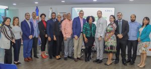 La Dirección General de Jubilaciones y Pensiones a Cargo del Estado (DGJP) y la Superintendencia de Pensiones (SIPEN) realizaron un conversatorio con el objetivo de intercambiar pareceres y responder a interrogantes sobre el Sistema de Seguridad Social, a fin de impactar positivamente en los servicios ofrecidos a los jubilados y pensionados. En el evento realizado en la sede central de la DGJP se resaltó la importancia de estos encuentros, los cuales sirven como plataforma para eficientizar los procesos de trámites de pensiones, estrechar lazos y aclarar inquietudes, así como ponderar acuerdos a futuro entre ambas instituciones.