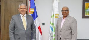 El director general de Jubilaciones y Pensiones a Cargo del Estado, licenciado Juan Rosa, recibió en su despacho la visita de cortesía del Comisionado para las Reformas del Estado, Darío Castillo Lugo, con el propósito de fortalecer la colaboración interinstitucional.