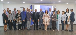 La Dirección General de Jubilaciones y Pensiones a Cargo del Estado (DGJP), con el apoyo de la Contraloría General de la República, impartió el taller de socialización del nuevo modelo “Indice de Control Interno (ICI)” a encargados departamentales y de divisiones, el cual permitirá a las áreas involucradas, valorar las distintas dimensiones asociadas al nivel de cumplimiento del control interno.