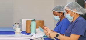 La Dirección general de Jubilaciones y Pensiones a Cargo del Estado (DGJP), en coordinación con el Centro de Vacunación y Atención al Prematuro (CEVAPRE), realizó una jornada de vacunación dirigida a sus colaboradores, con el objetivo de llevar salud y bienestar a su personal.