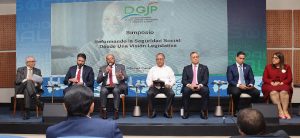 En el marco de la celebración del Simposio Reformando la Seguridad Social desde una visión Legislativa, el subdirector de la Direccion General de Jubilaciones y Pensiones a Cargo del Estado (DGJP), licenciado Felix Joel Almonte destacó los principales logros institucionales alcanzado por la entidad en el ámbito de jubilaciones y pensiones, bajo la dirección que encabeza el licenciado Juan Rosa, desde el 2020 a la fecha.