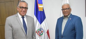 El director general de Jubilaciones y Pensiones, licenciado Juan Rosa, recibió este jueves en su despacho al destacado comunicador Luisín Mejía, con quien abordó diversos temas de interés general, en un ambiente de cordialidad y respeto institucional.