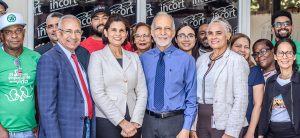 La Dirección General de Jubilaciones y Pensiones a Cargo del Estado (DGJP) impartió una charla formativa a colaboradores del Instituto Nacional de Coordinación de Trasplante (INCORT), con el objetivo de fortalecer sus conocimientos sobre el Sistema de Reparto Estatal y las leyes que lo rigen. La capacitación estuvo a cargo de los licenciados Francia de los Santos y José Santos, facilitadores de la División de Seguimiento del Sistema de Reparto de la DGJP, quienes abordaron de manera detallada los antecedentes, beneficios y procedimientos asociados a este régimen.