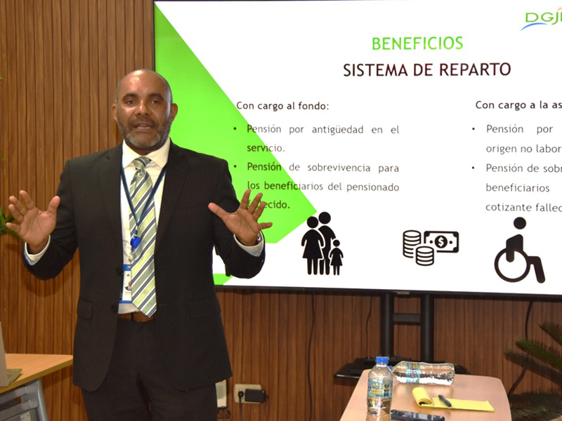 La Dirección General de Jubilaciones y Pensiones a Cargo del Estado (DGJP) impartió la charla “Régimen de Reparto Estatal y su Legislación Relacionada: Procesos y Ventajas” a colaboradores del Servicio Geológico Nacional (SGN), en sus instalaciones. El objetivo fue fortalecer sus conocimientos en temas previsionales y convertirlos en replicadores del contenido. La Dirección General de Jubilaciones y Pensiones a Cargo del Estado (DGJP) impartió la charla “Régimen de Reparto Estatal y su Legislación Relacionada: Procesos y Ventajas” a colaboradores del Servicio Geológico Nacional (SGN), en sus instalaciones. El objetivo fue fortalecer sus conocimientos en temas previsionales y convertirlos en replicadores del contenido.