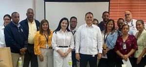 Colaboradores de la oficina regional norte en Santiago de la Dirección General de Jubilaciones y pensiones a Cargo del Estado (DGJP) participaron hoy en la charla “Cuándo puedo pensionarme” Beneficios de la Seguridad Social, impartida por Elbin Mendosa, representante de AFP Popular.
