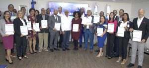 Colaboradores de la Dirección General de Jubilaciones y Pensiones a Cargo del Estado (DGJP), recibieron este miércoles los certificados correspondientes al primer Diplomado de Regulación, Inversiones, Trabajadores y Ahorros (RITA) sobre el Sistema Dominicano de Pensiones, por parte de la Superintendencia de Pensiones (SIPEN), tras un mes de intensa formación, que reunió un total de 30 servidores de la DGJP.