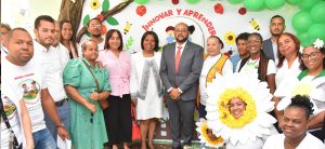 El subdirector de la Dirección General de Jubilaciones y Pensiones a Cargo del Estado (DGJP), licenciado Félix Joel Almonte, participó en la inauguración del año escolar 2025-2026 de la Escuela de Sordoceguera y Discapacidad Múltiple Profesor José Manuel Rodríguez Taveras, con el propósito de dar la bienvenida a los estudiantes y reconocer la labor del personal docente y de apoyo que cada día entrega su esfuerzo con esmero y dedicación.