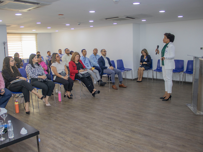 Con el propósito de fortalecer el conocimiento técnico sobre el Sistema de Reparto Estatal, la Dirección General de Jubilaciones y Pensiones a Cargo del Estado (DGJP) impartió una charla formativa dirigida a colaboradores de la Superintendencia de Pensiones (SIPEN). Esta iniciativa forma parte de los esfuerzos institucionales orientados a promover una cultura previsional sólida en el sector público.