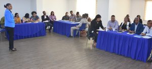 La Dirección General de Jubilaciones y Pensiones a Cargo del Estado (DGJP), en coordinación con el Instituto de Formación Técnico Profesional (INFOTEP), impartió la charla “Trabajo en Equipo” con el objetivo de dotar a los colaboradores de herramientas para fortalecer las bases de un equipo eficaz. La capacitación estuvo a cargo de la licenciada Zuleica Stubbs, quien abordó temas como: historia y objetivos del trabajo en equipo, composición y roles, obstáculos comunes y causas del fracaso, entre otros.