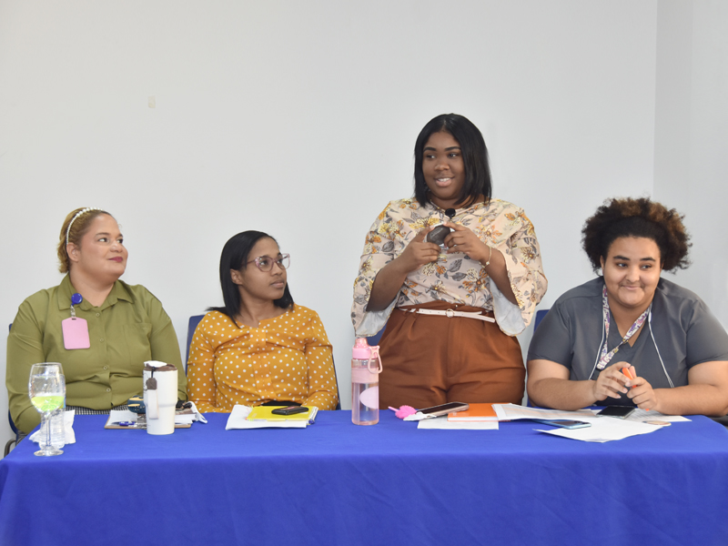 La Dirección General de Jubilaciones y Pensiones a Cargo del Estado (DGJP), en coordinación con el Instituto de Formación Técnico Profesional (INFOTEP), impartió la charla “Trabajo en Equipo” con el objetivo de dotar a los colaboradores de herramientas para fortalecer las bases de un equipo eficaz.

La capacitación estuvo a cargo de la licenciada Zuleica Stubbs, quien abordó temas como: historia y objetivos del trabajo en equipo, composición y roles, obstáculos comunes y causas del fracaso, entre otros.