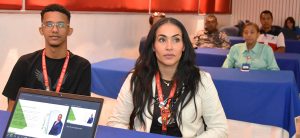 Con el tema “Sistema, Procedimientos y Beneficios”, la Dirección General de Jubilaciones y Pensiones a Cargo del Estado (DGJP) impartió una charla a colaboradores del Sistema Único de Beneficiarios (SIUBEN), con el objetivo de concientizarlos y motivarlos a convertirse en multiplicadores de estos conocimientos. La exposición estuvo a cargo de Francia y José de los Santos, colaboradores de la DGJP, quienes abordaron ampliamente los beneficios de las pensiones, incluyendo la pensión por antigüedad conforme a la Ley No. 379-81, la pensión por sobrevivencia por fallecimiento de afiliado cotizante, así como el Seguro de Salud del Régimen Subsidiado y el Seguro de Salud Contributivo para pensionados.