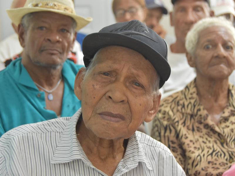 La Dirección General de Jubilaciones y Pensiones a Cargo del Estado (DGJP) llevó a cabo una emotiva jornada de visitas a los hogares de adultos mayores CONAPE-Padre Billini y San Francisco de Asís, ubicados en la ciudad capital, con el objetivo de brindar alegría, acompañamiento y apoyo emocional a personas de la tercera y cuarta edad.