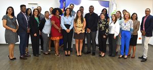 Colaboradores de la Dirección General de Jubilaciones y Pensiones a Cargo del Estado (DGJP) participaron en la charla “IA para modernizar la gestión de pensiones”, que tuvo como objetivo, fortalecer los conocimientos en el uso de herramientas tecnológicas aplicada a la gestión de datos, que les permita mayor agilidad en los procesos internos y la tramitación de solicitudes de pensionados y jubilados.