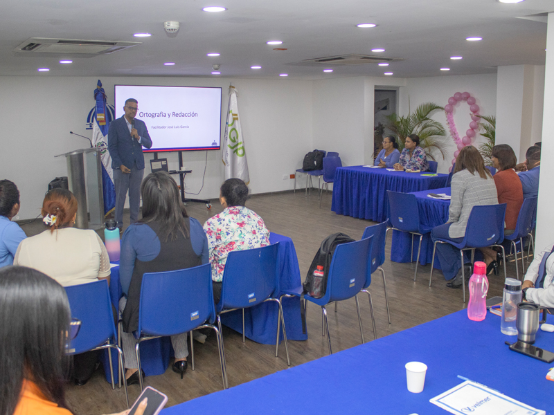 La Dirección General de Jubilaciones y Pensiones a Cargo del Estado (DGJP), impartió a sus colaboradores  un curso de “Ortografía y Redacción” en coordinación con el Instituto de Formación Técnico Profesional (INFOTEP), con el objetivo que los mismos puedan comunicar ideas de manera clara, coherente y profesional, mediante el dominio de las normas ortográficas, la aplicación de técnicas de redacción efectiva y la incorporación del estilo institucional en sus textos escritos.