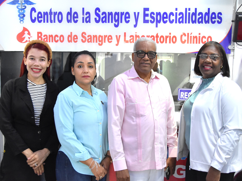 Con el objetivo de promover y fortalecer una cultura de solidaridad entre sus colaboradores, la Dirección General de Jubilaciones y Pensiones a Cargo del Estado (DGJP), realizó una jornada de donación y tipificación sanguínea en conjunto con el Centro de Sangre y Especialidades. Con el objetivo de promover y fortalecer una cultura de solidaridad entre sus colaboradores, la Dirección General de Jubilaciones y Pensiones a Cargo del Estado (DGJP), realizó una jornada de donación y tipificación sanguínea en conjunto con el Centro de Sangre y Especialidades.