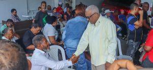 La Dirección General de Jubilaciones y Pensiones a Cargo del Estado (DGJP) continuó este martes con el proceso de inclusión a nómina para cientos de envejecientes que fueron beneficiados con pensiones solidarias mediante los decretos 677 y 678 del año 2025.