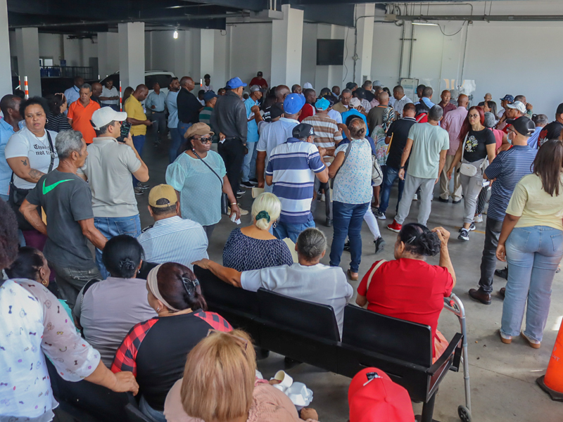 La Dirección General de Jubilaciones y Pensiones a Cargo del Estado (DGJP) continuó este martes con el proceso de inclusión a nómina para cientos de envejecientes que fueron beneficiados con pensiones solidarias mediante los decretos 677 y 678 del año 2025. 