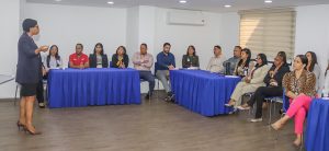 La Dirección General de Jubilaciones y Pensiones (DGJP), en coordinación con el Consejo Nacional de la Persona Envejeciente (CONAPE), realizó el taller “Trato Digno al Adulto Mayor”, dirigido a sus colaboradores, con el objetivo de fortalecer la conciencia sobre el respeto, la empatía y el buen trato hacia las personas envejecientes.