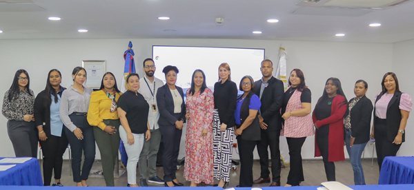 La Dirección General de Jubilaciones y Pensiones a Cargo del Estado (DGJP), impartió la charla titulada “Inducción Institucional” a nuevos colaboradores, con el objetivo de dotarles de conocimientos sobre el proceso de integración institucional y las normativas que rigen su funcionamiento, a fin de garantizar una adecuada adaptación en el entorno laboral.