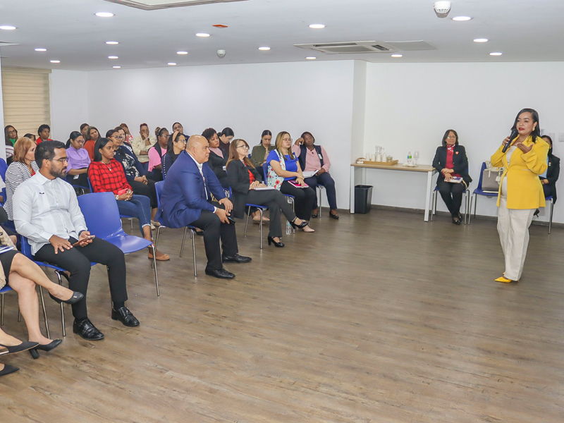 En el marco de la conmemoración del Día Mundial contra el Cáncer, la Dirección General de Jubilaciones y Pensiones (DGJP), a través del Departamento de Recursos Humanos, impartió la charla “Nutrición como pilar en el cáncer”, dirigida a sus colaboradores, como parte de las acciones de sensibilización desarrolladas durante el mes dedicado a la concienciación sobre esta enfermedad.