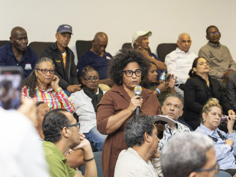 La Dirección General de Jubilaciones y Pensiones a Cargo del Estado (DGJP) impartió una charla sobre el Sistema de Reparto Estatal y sus Leyes conexas, a colaboradores de la Dirección General de Bellas Artes, con el objetivo de fortalecer sus conocimientos en temas previsionales y convertirlos en replicadores del contenido. La Dirección General de Jubilaciones y Pensiones a Cargo del Estado (DGJP) impartió una charla sobre el Sistema de Reparto Estatal y sus Leyes conexas, a colaboradores de la Dirección General de Bellas Artes, con el objetivo de fortalecer sus conocimientos en temas previsionales y convertirlos en replicadores del contenido.