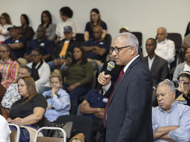 La Dirección General de Jubilaciones y Pensiones a Cargo del Estado (DGJP) impartió una charla sobre el Sistema de Reparto Estatal y sus Leyes conexas, a colaboradores de la Dirección General de Bellas Artes, con el objetivo de fortalecer sus conocimientos en temas previsionales y convertirlos en replicadores del contenido. La Dirección General de Jubilaciones y Pensiones a Cargo del Estado (DGJP) impartió una charla sobre el Sistema de Reparto Estatal y sus Leyes conexas, a colaboradores de la Dirección General de Bellas Artes, con el objetivo de fortalecer sus conocimientos en temas previsionales y convertirlos en replicadores del contenido.