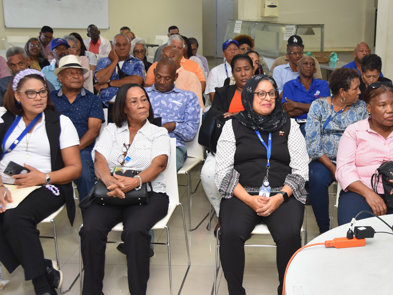 La Dirección General de Jubilaciones y Pensiones a Cargo del Estado (DGJP), impartió la charla “Sistema de Reparto Estatal y sus leyes conexas” a colaboradores de la Dirección General de Bienes Nacionales, con el propósito de fortalecer sus conocimientos y convertirlos en multiplicadores de información en sus entornos laborales y familiares.