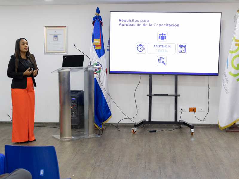 La Dirección General de Jubilaciones y Pensiones a Cargo del Estado (DGJP), a través del Centro de Capacitación en Política y Gestión Fiscal (CAPGEFI), inició el curso “Fundamentos del Sistema de Jubilaciones y Pensiones Basado en Atención al Pensionado”, dirigido a colaboradores de las distintas áreas de la institución.