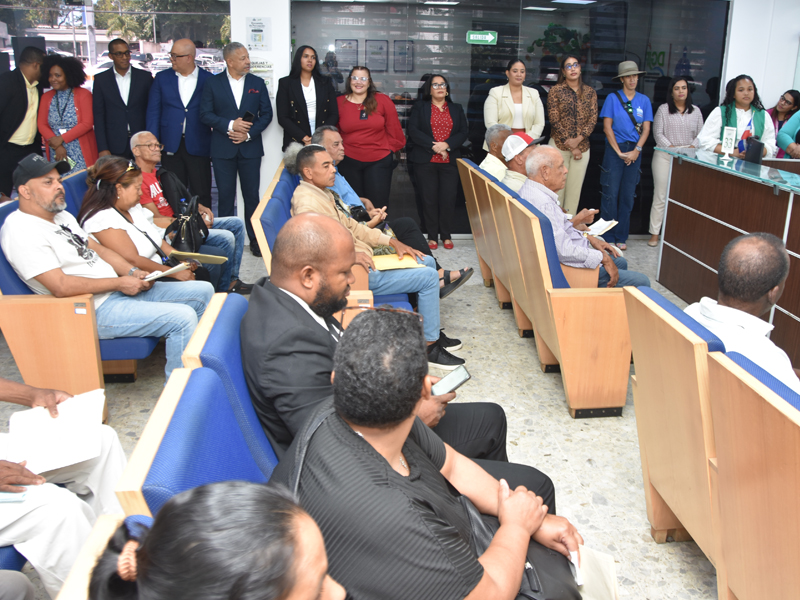 Como parte de las acciones orientadas a fomentar el bienestar integral, la sana convivencia y la inclusión social, la Dirección General de Jubilaciones y Pensiones a Cargo del Estado (DGJP) realizó la “Tertulia Recreativa y Deportiva 2026”, un encuentro diseñado para propiciar la interacción, el esparcimiento y el fortalecimiento de los vínculos entre pensionados, jubilados, y colaboradores de la entidad. Como parte de las acciones orientadas a fomentar el bienestar integral, la sana convivencia y la inclusión social, la Dirección General de Jubilaciones y Pensiones a Cargo del Estado (DGJP) realizó la “Tertulia Recreativa y Deportiva 2026”, un encuentro diseñado para propiciar la interacción, el esparcimiento y el fortalecimiento de los vínculos entre pensionados, jubilados, y colaboradores de la entidad.
